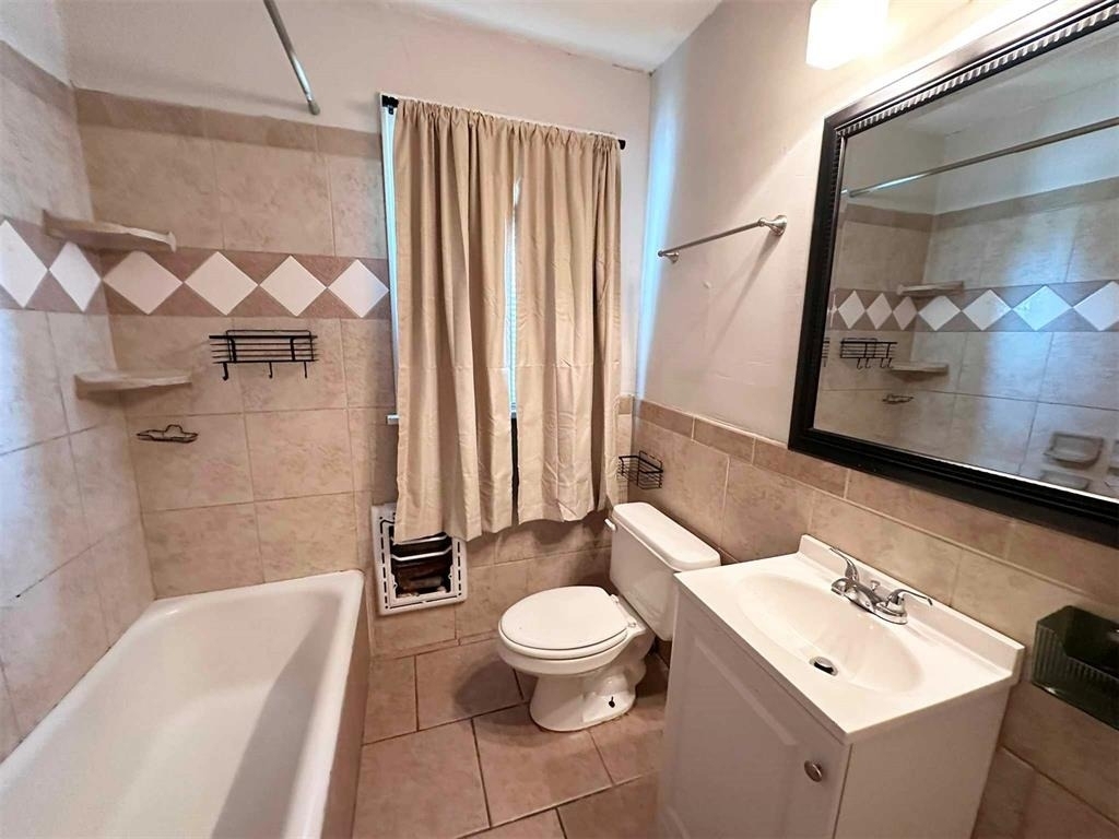 2305 Nw 15th Street - Photo 13
