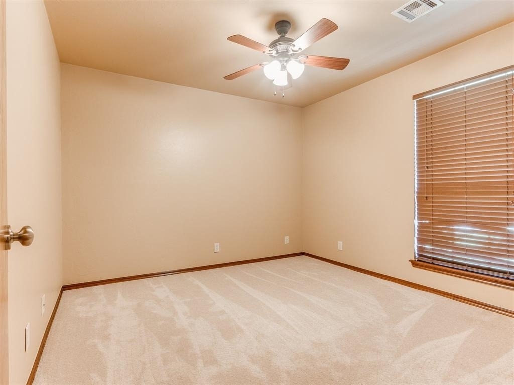 16616 Hardwood Place - Photo 36