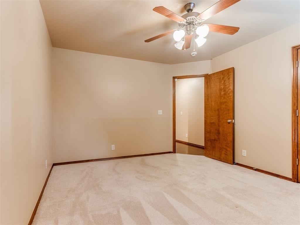 16616 Hardwood Place - Photo 37