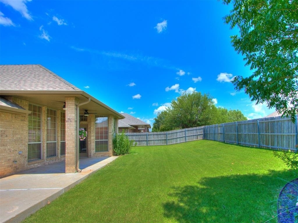 16616 Hardwood Place - Photo 43