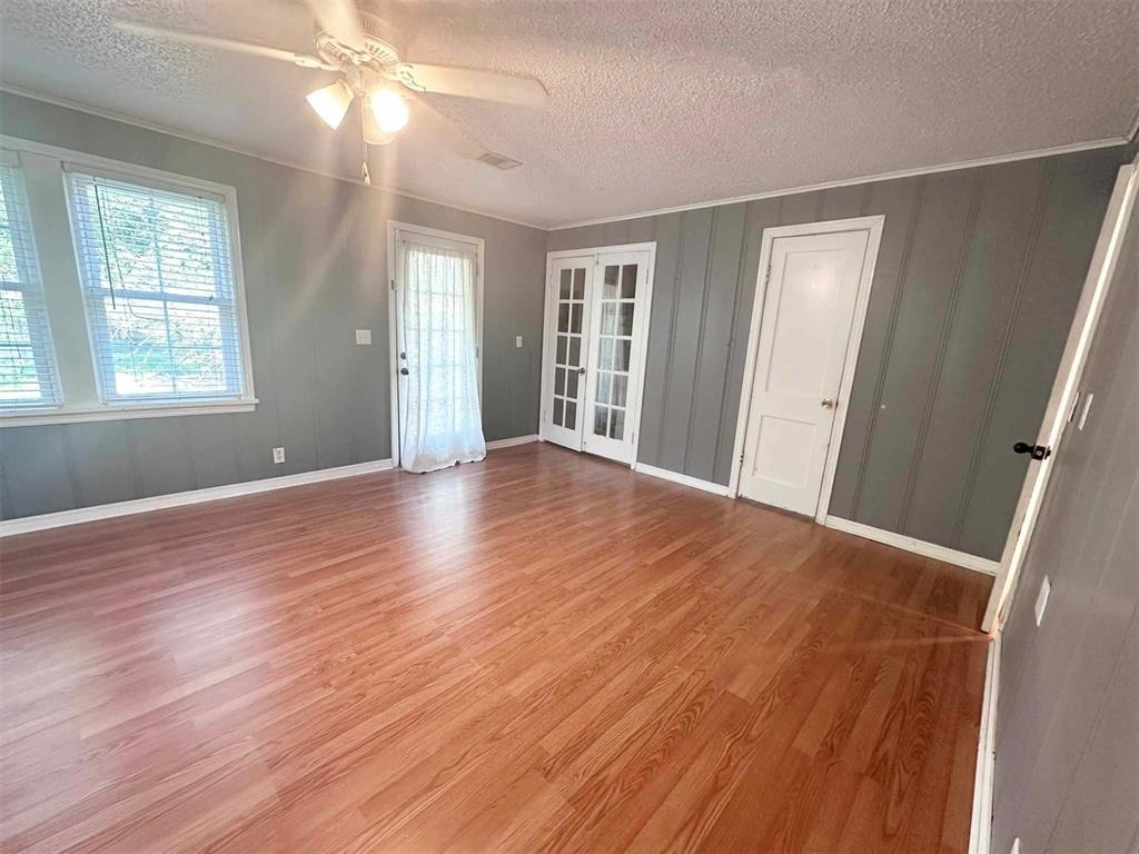4605 N Hammond Avenue - Photo 15