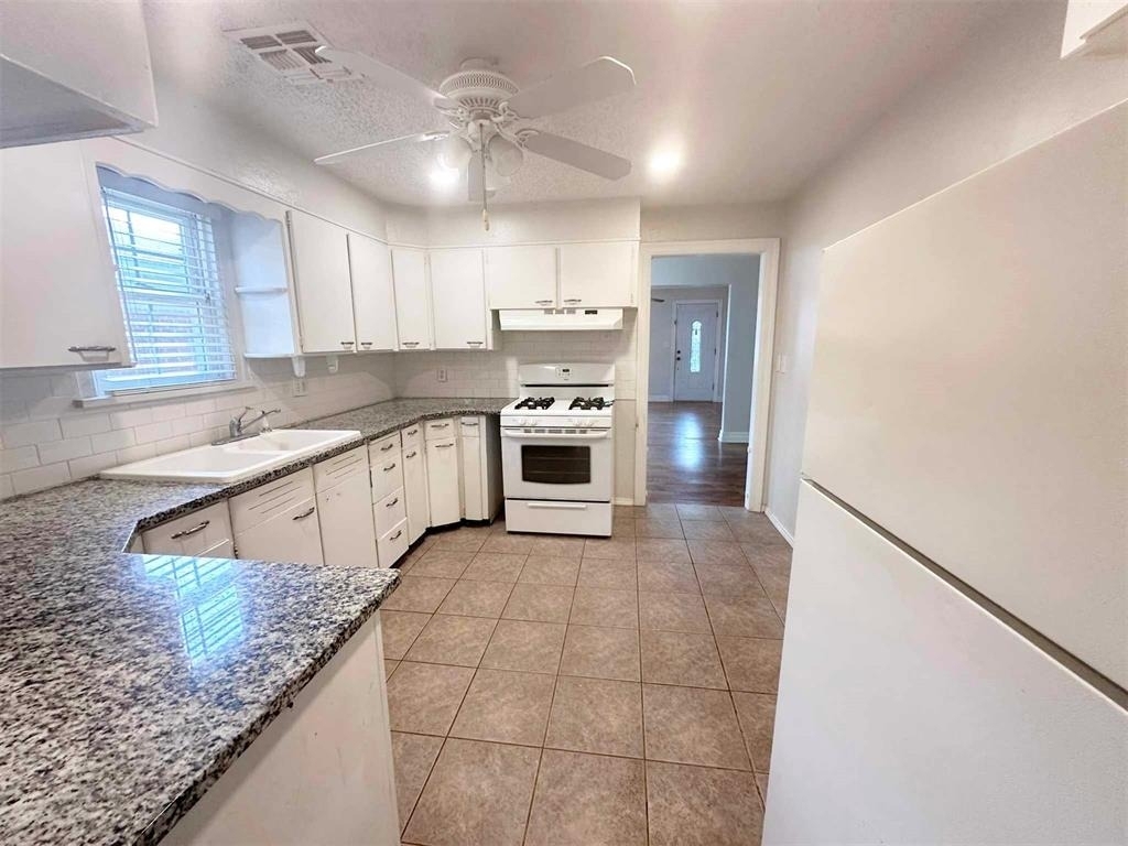 4605 N Hammond Avenue - Photo 6