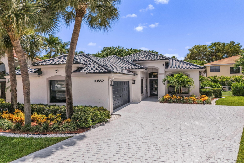 10852 La Salinas Circle - Photo 0