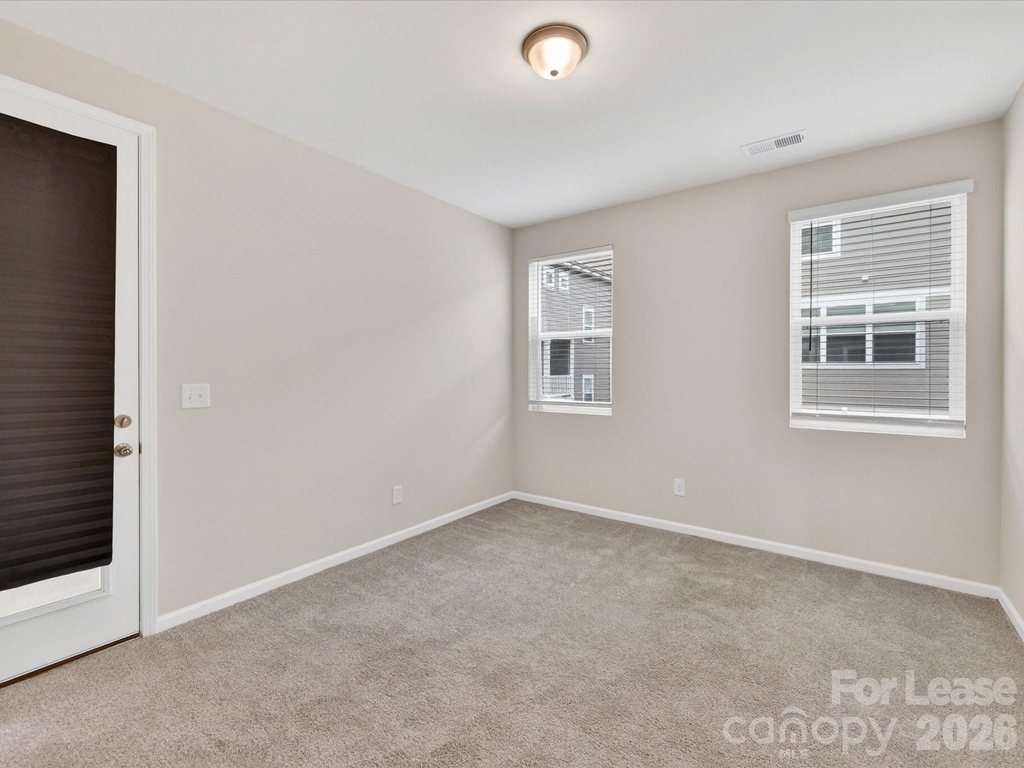 420 Burr Street - Photo 8
