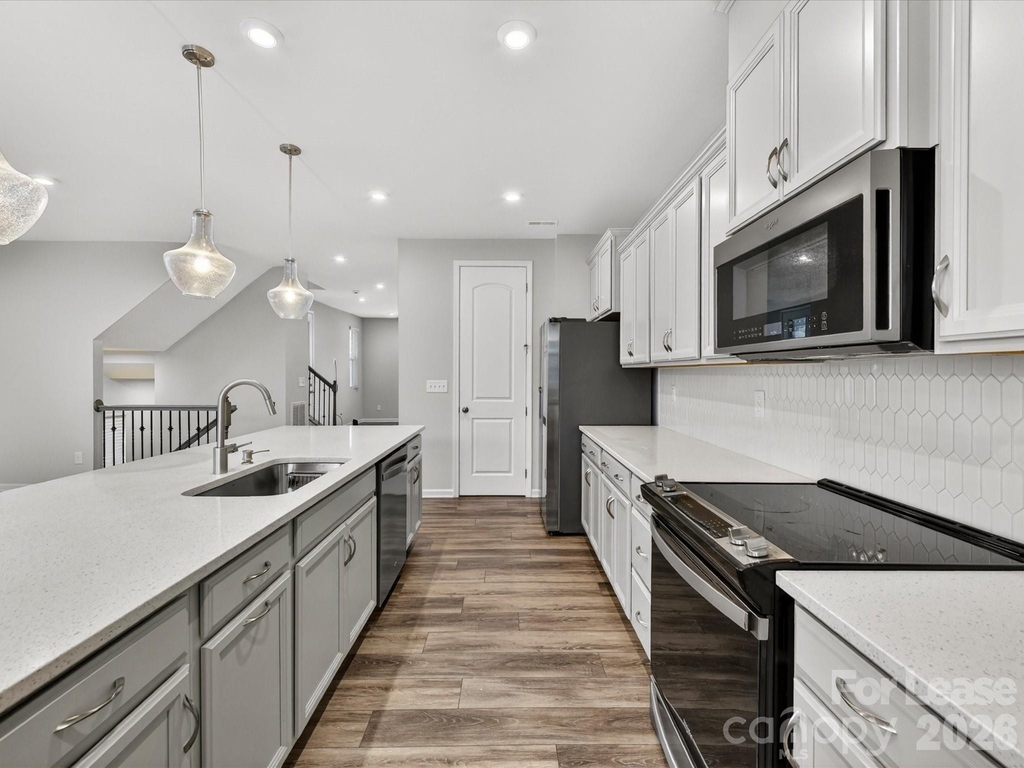420 Burr Street - Photo 11