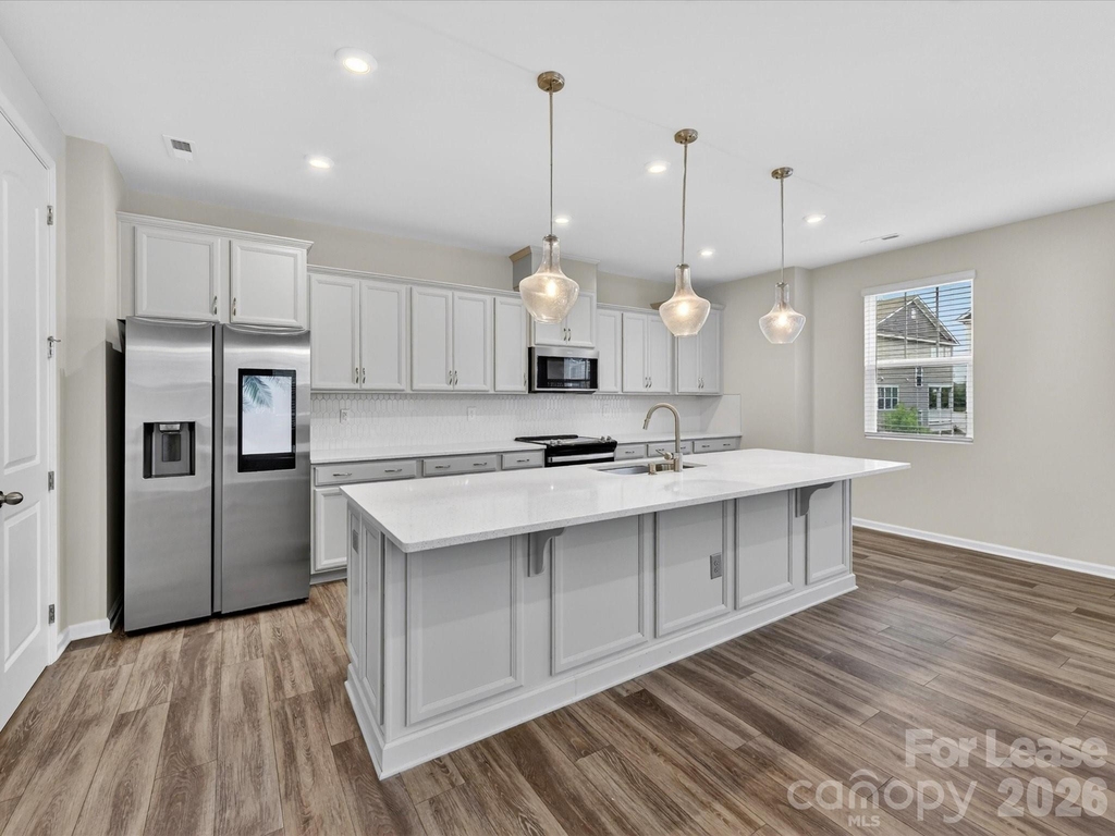 420 Burr Street - Photo 7