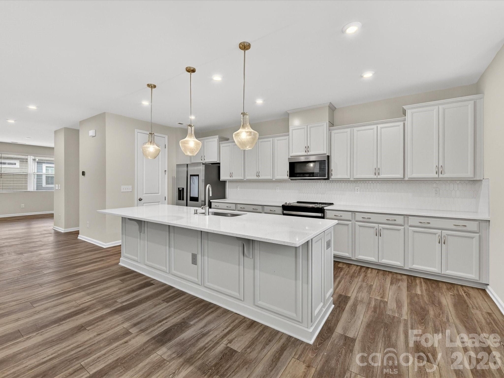 420 Burr Street - Photo 10