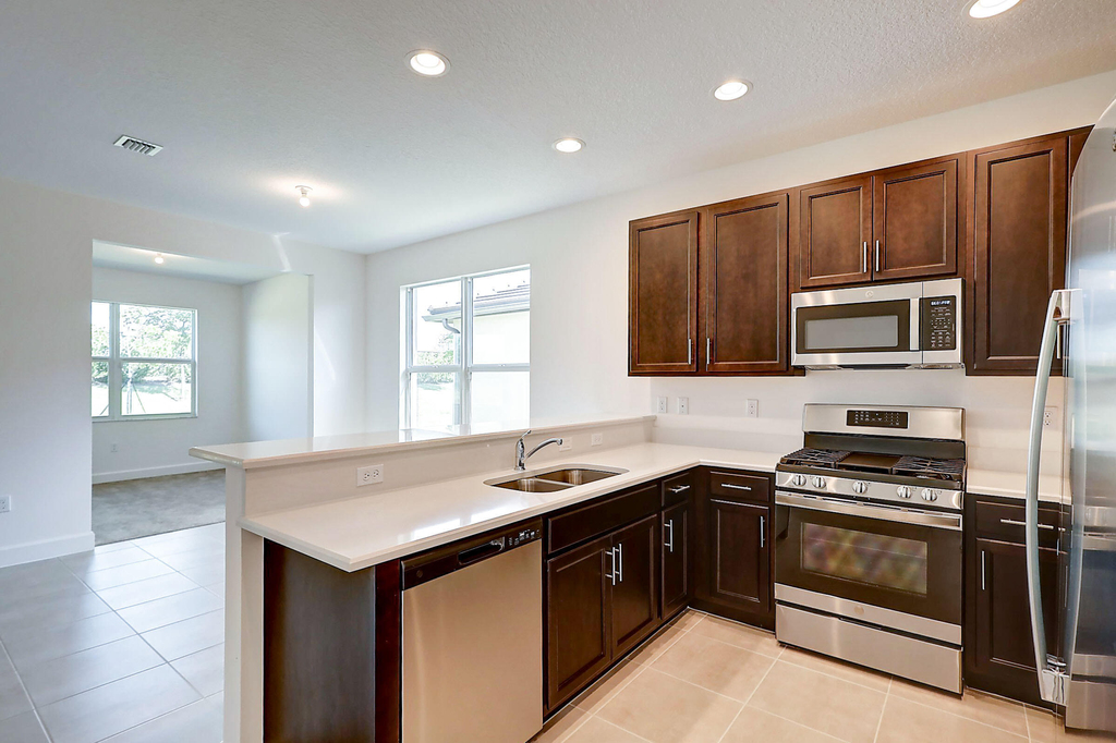 13549 Sw Oceanus Boulevard - Photo 18