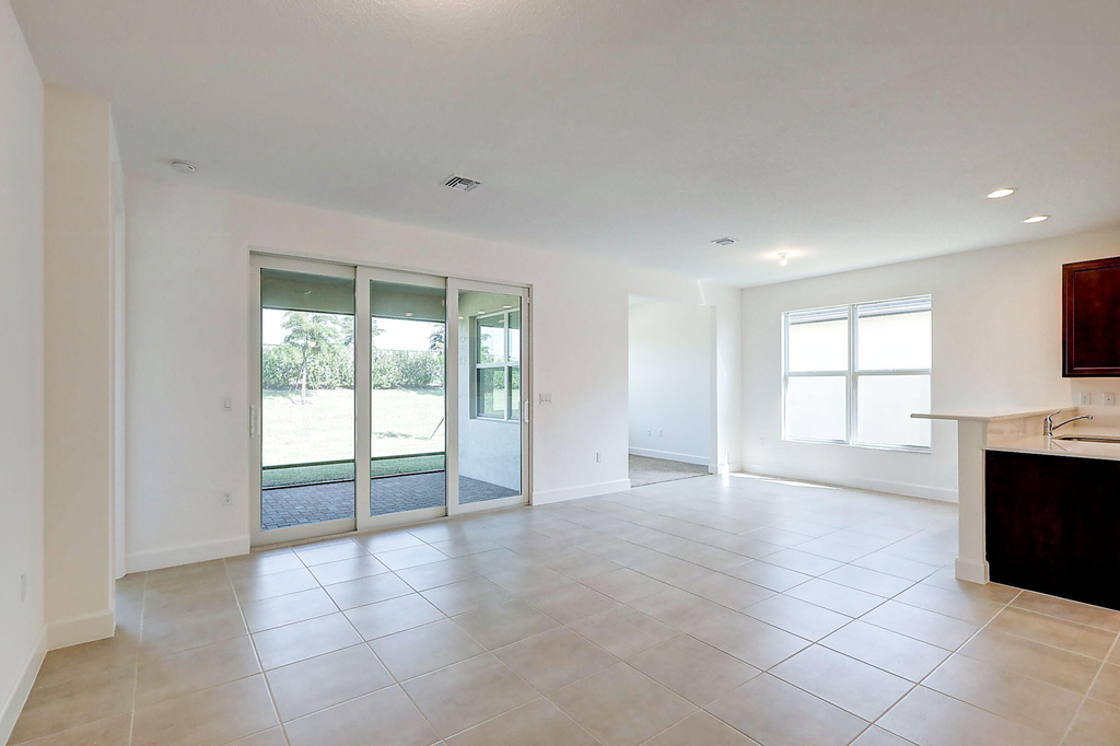 13549 Sw Oceanus Boulevard - Photo 6