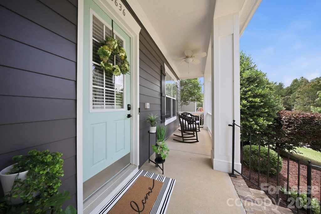 8636 Sagekirk Court - Photo 2