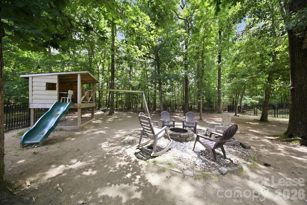 8636 Sagekirk Court - Photo 39