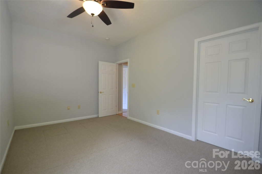 8035 Sultana Circle - Photo 21