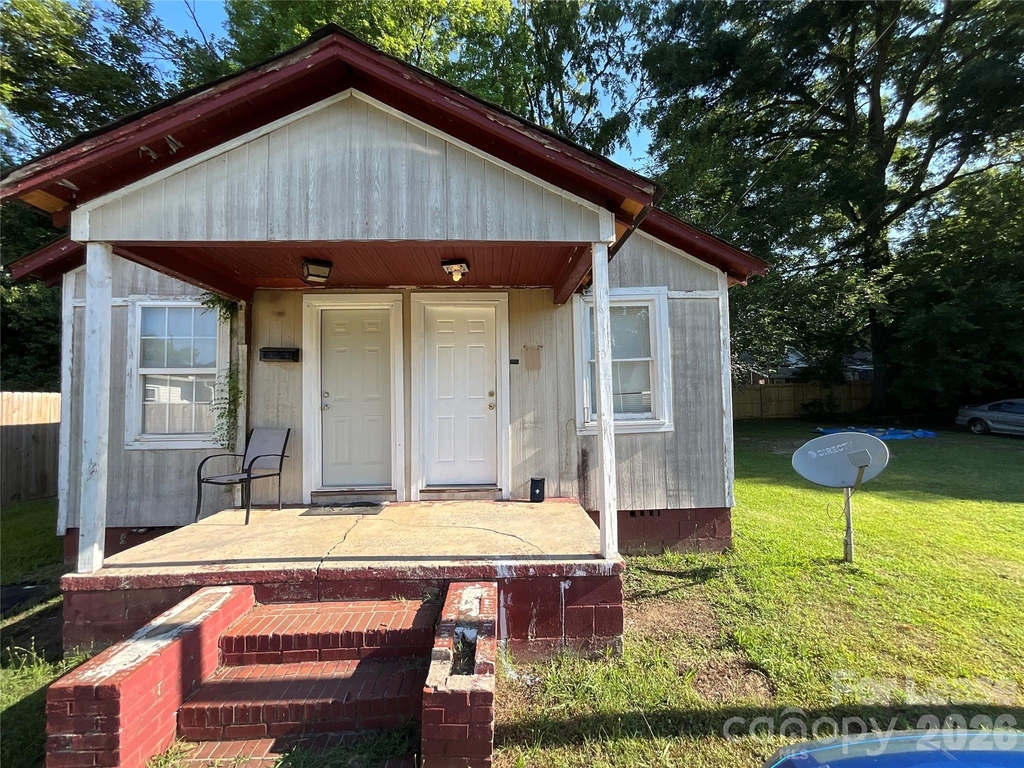 540 Washington Street - Photo 0