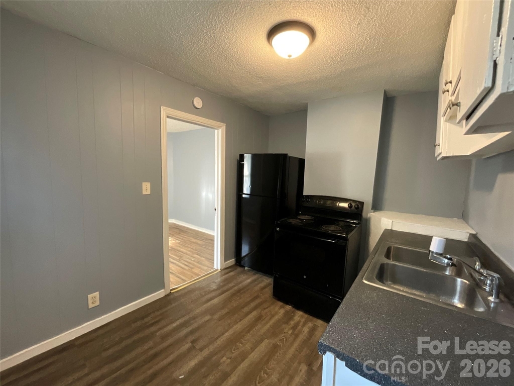 540 Washington Street - Photo 6