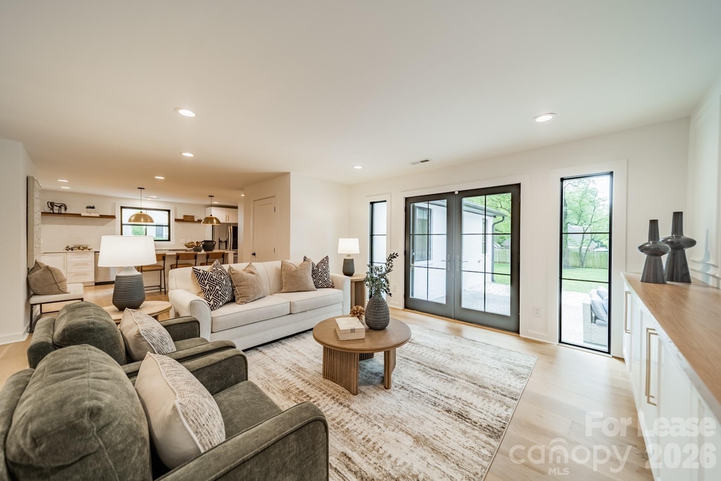 2528 Providence Road - Photo 5