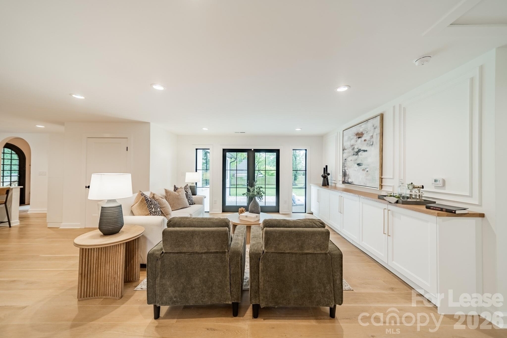 2528 Providence Road - Photo 3