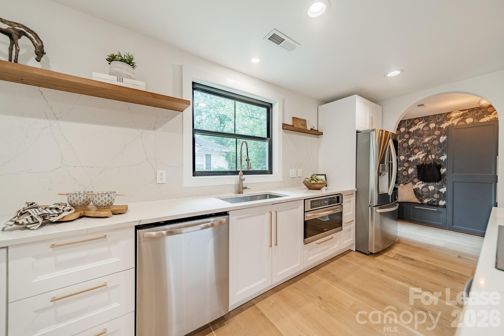 2528 Providence Road - Photo 14