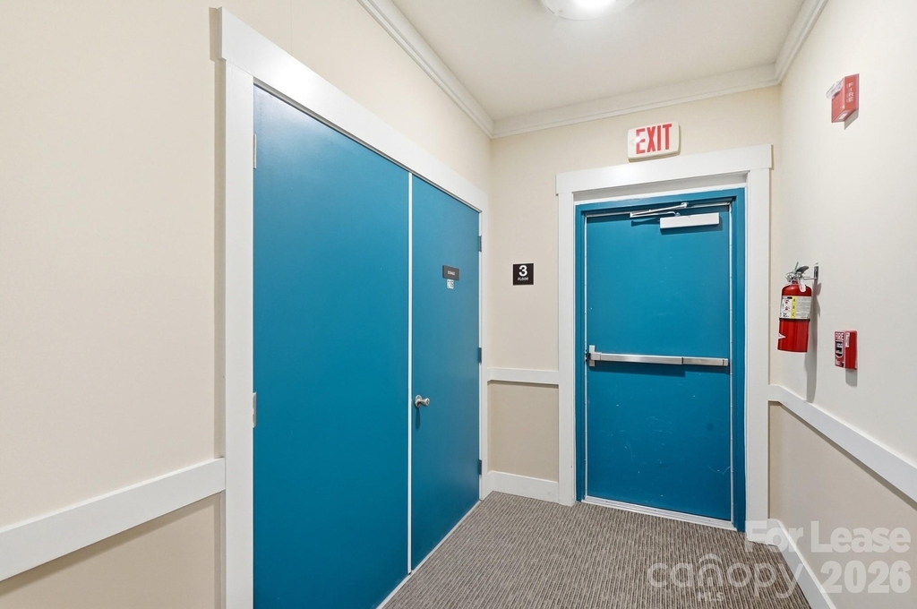 1000 E Woodlawn Road - Photo 43