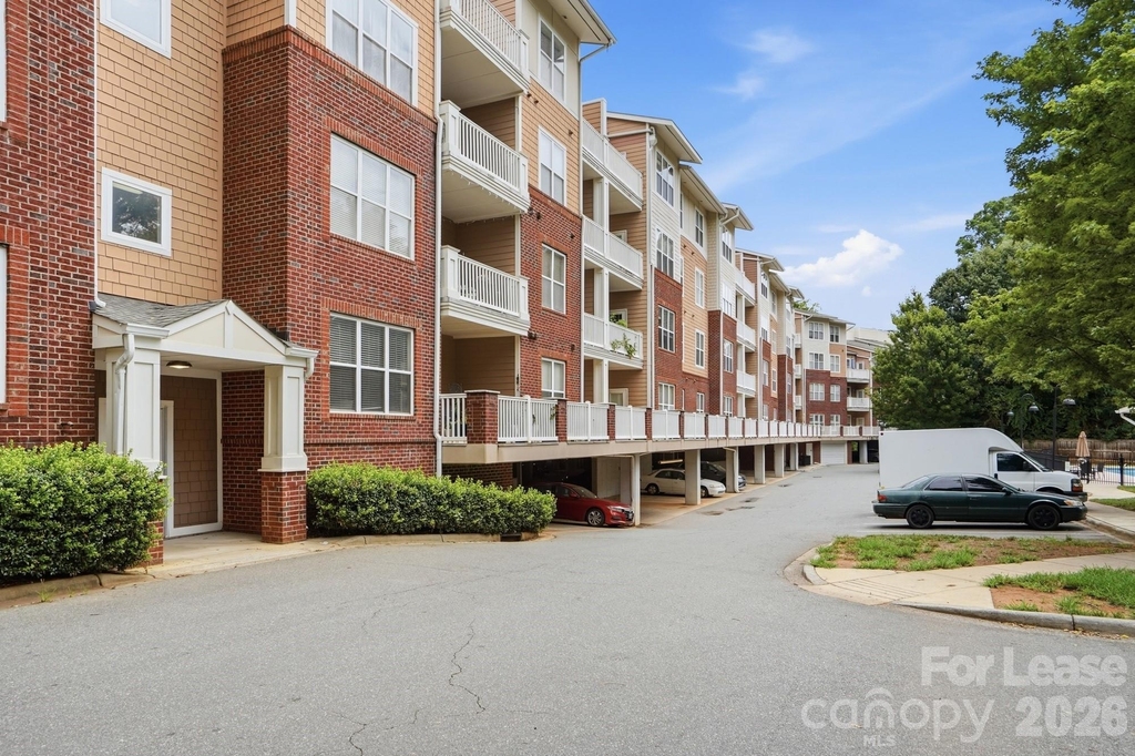 1000 E Woodlawn Road - Photo 2