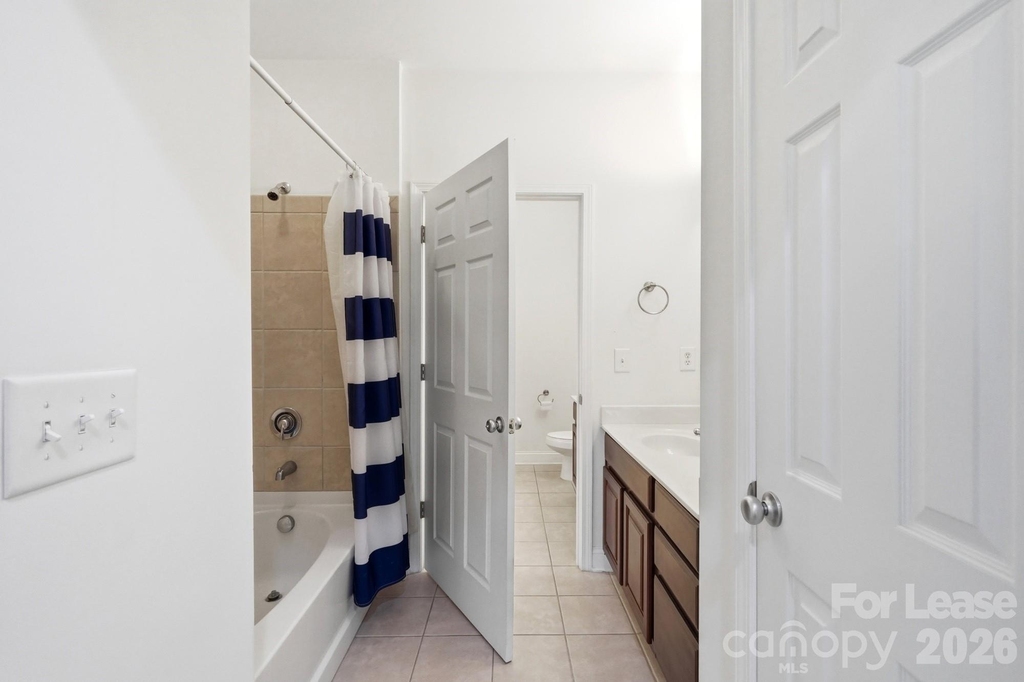 1000 E Woodlawn Road - Photo 34