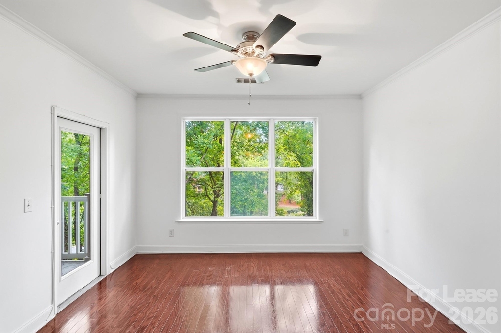 1000 E Woodlawn Road - Photo 26