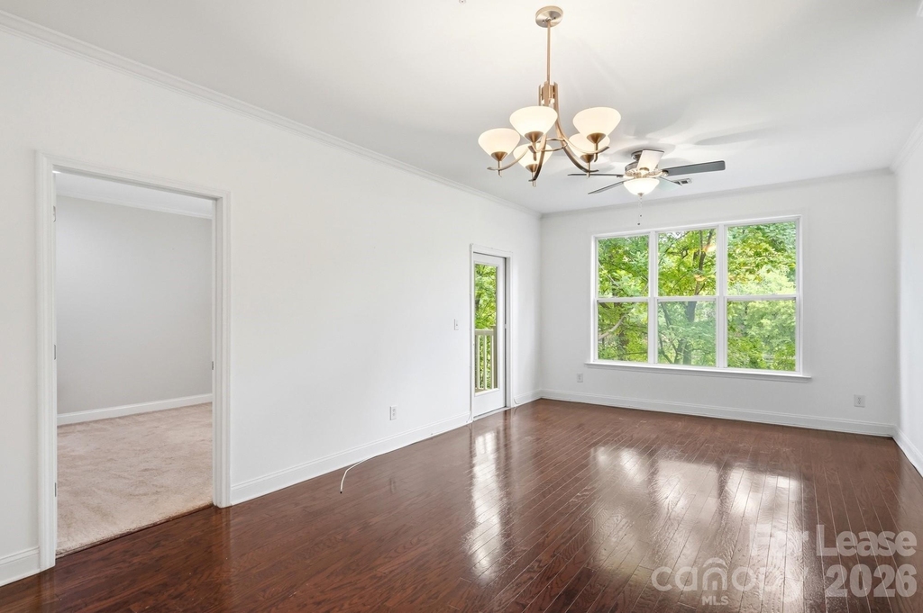 1000 E Woodlawn Road - Photo 25