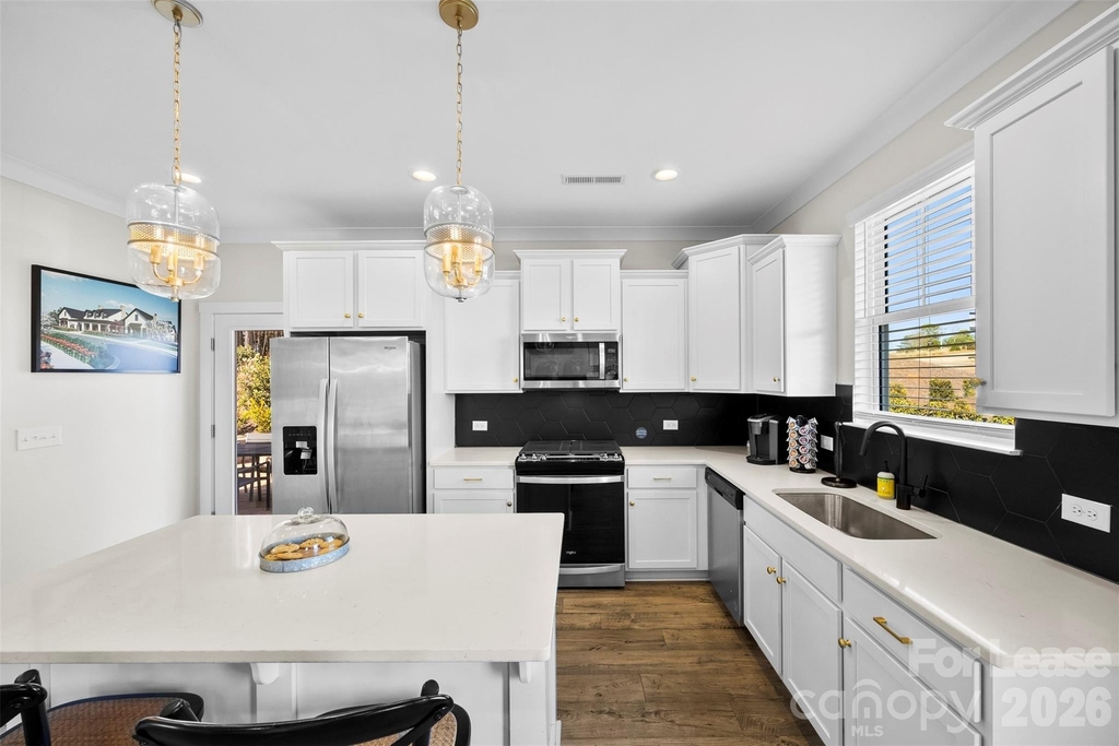 21216 Sanctuary Drive - Photo 8