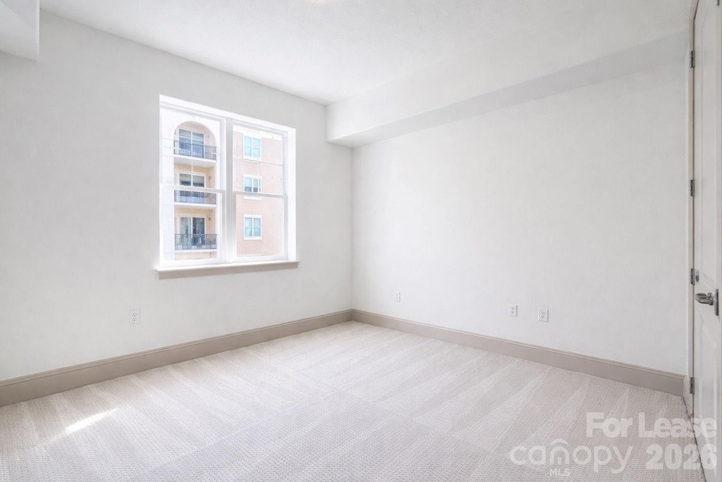 4620 Piedmont Row Drive - Photo 16