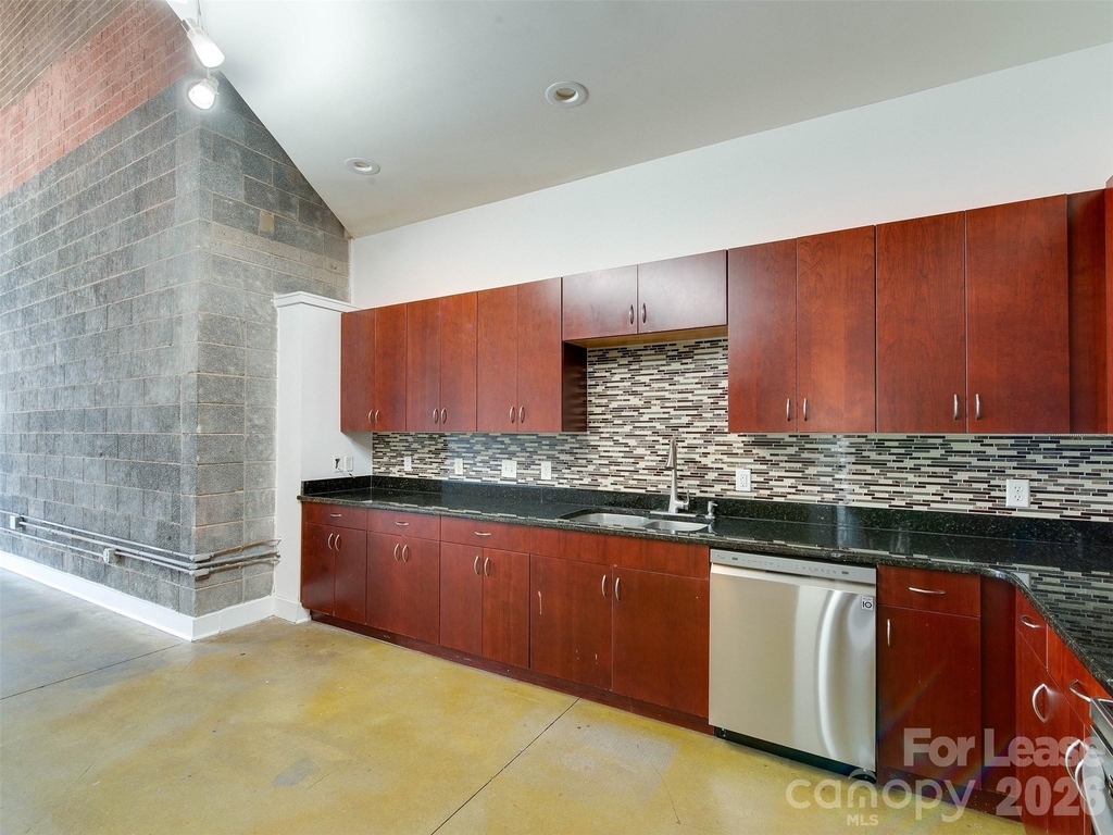 927 Westmere Avenue - Photo 10