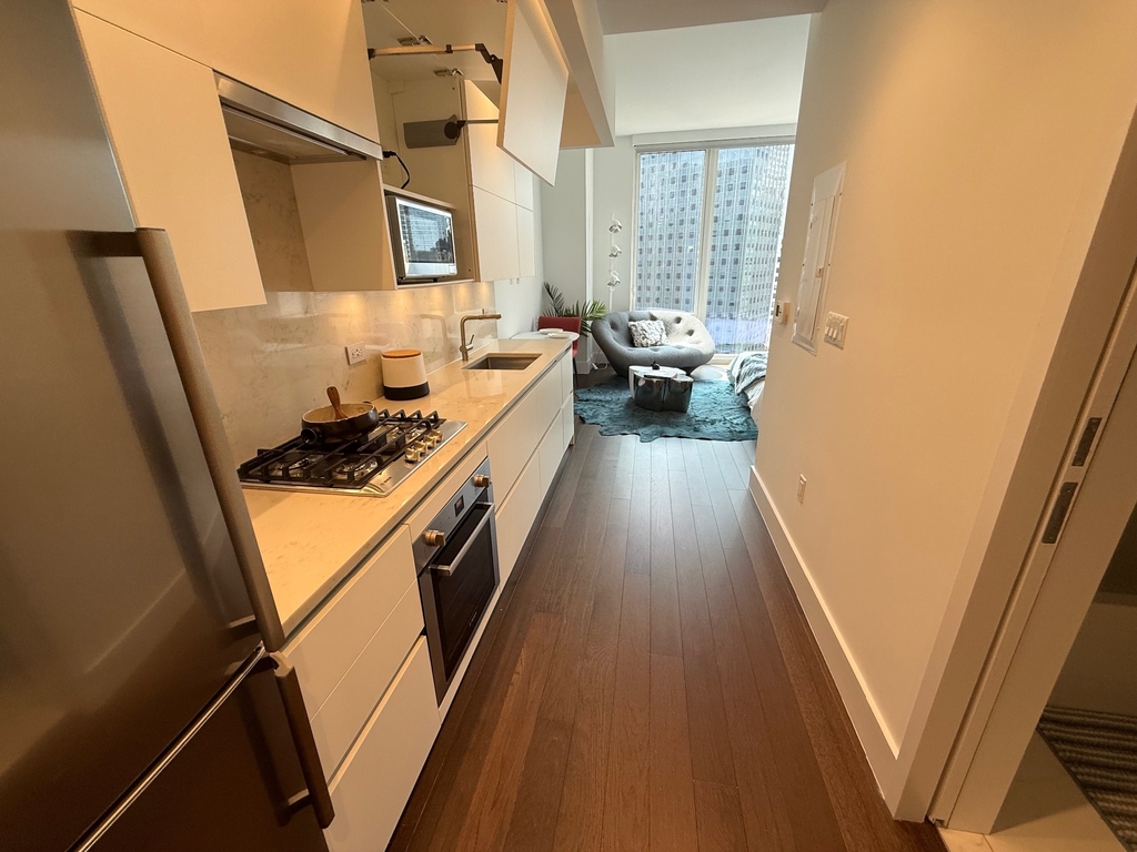 222 East 44th Street - Photo 0