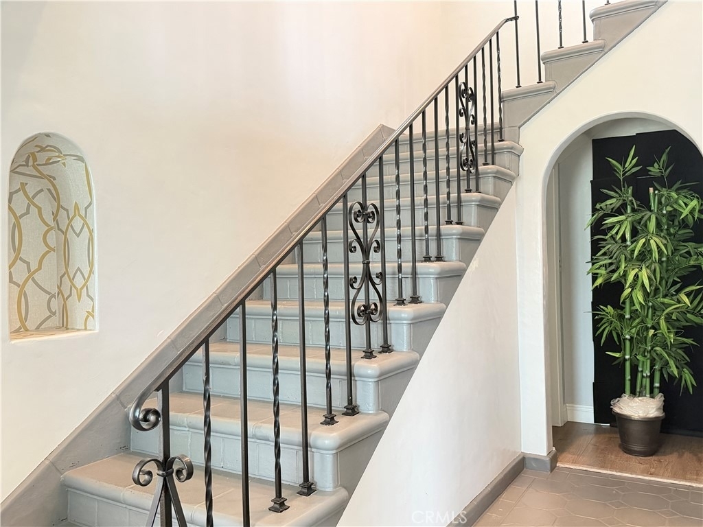 5703 Golden West - Photo 3