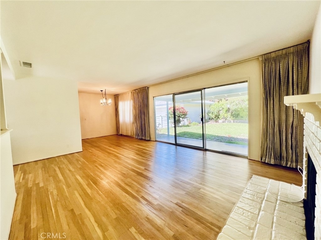 2408 S 8th Avenue - Photo 1