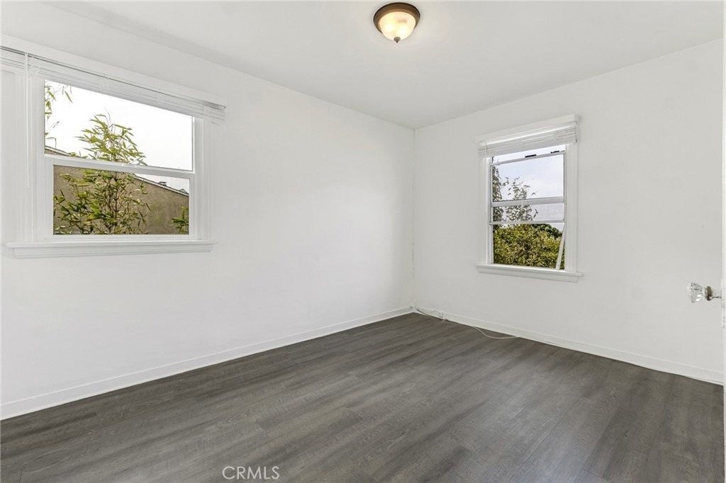 2441 3rd St #7 - Photo 11