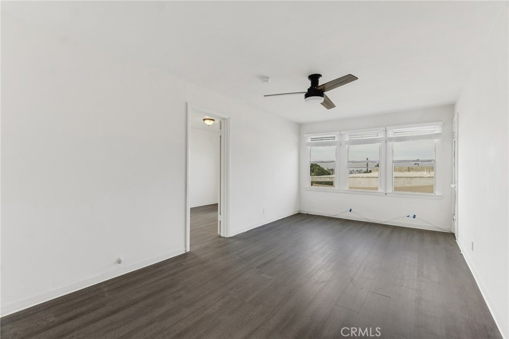 2441 3rd St #7 - Photo 4