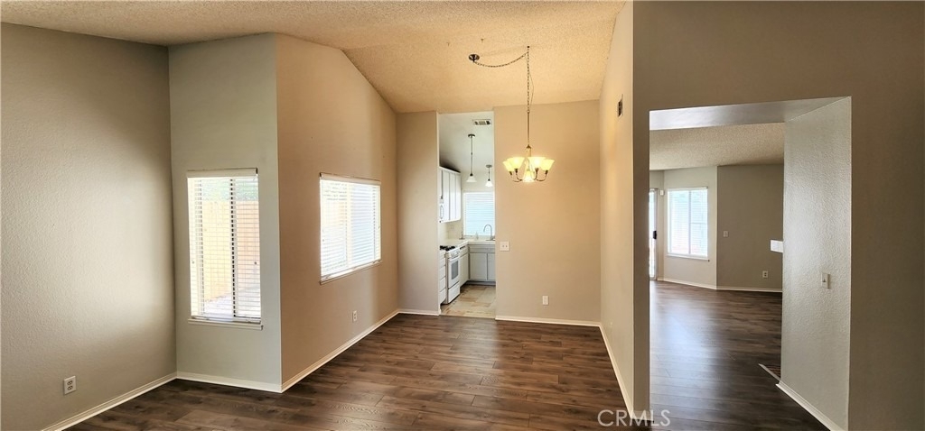 3219 W Avenue J4 - Photo 2