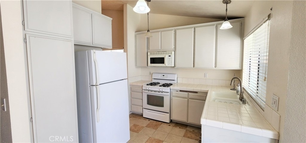 3219 W Avenue J4 - Photo 6