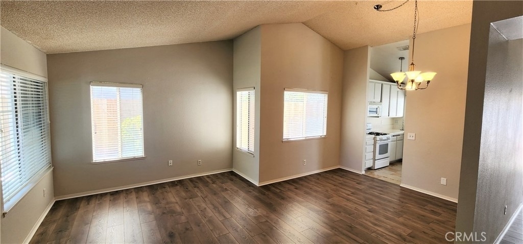 3219 W Avenue J4 - Photo 1