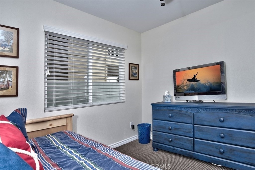 1509 E Balboa Boulevard - Photo 19