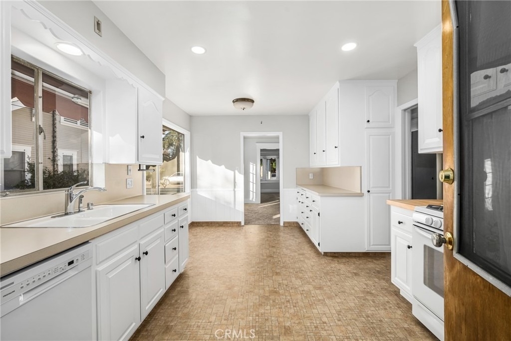 243 N Grand Street - Photo 14