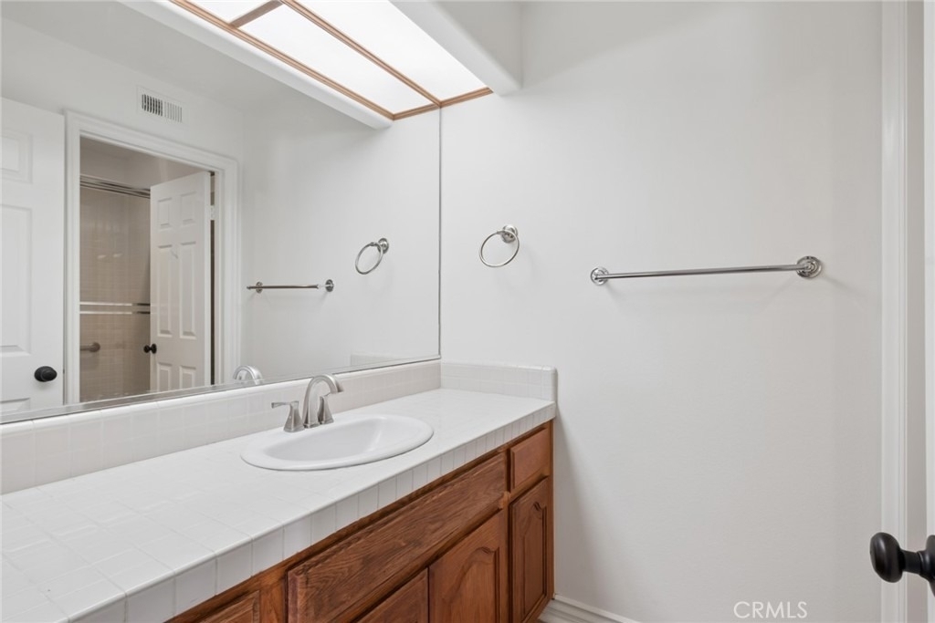 2504 N Courtland Street N - Photo 14
