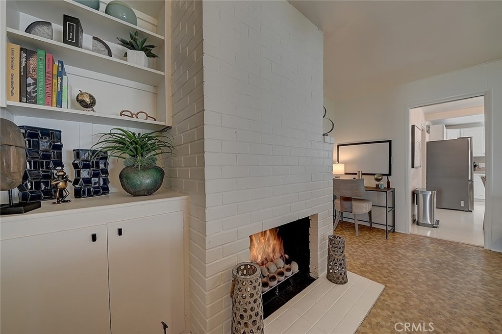444 N Shattuck Place - Photo 58