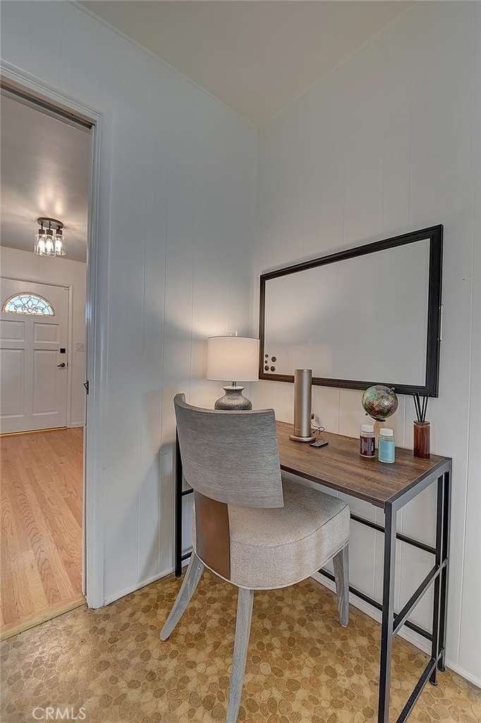 444 N Shattuck Place - Photo 49