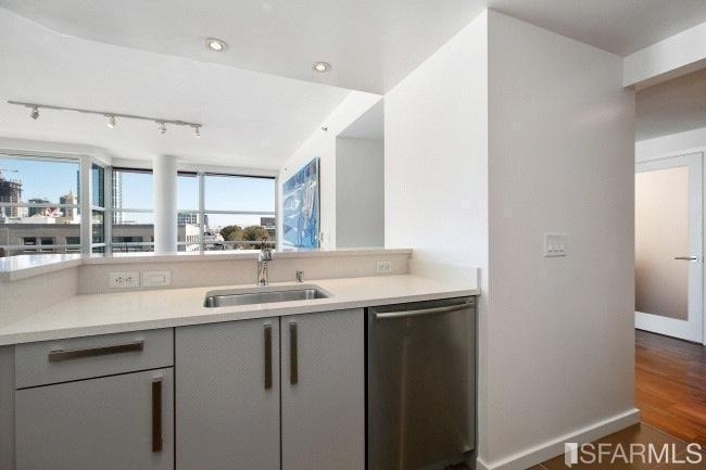 555 4th Street - Photo 9