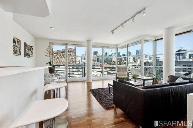 555 4th Street - Photo 1