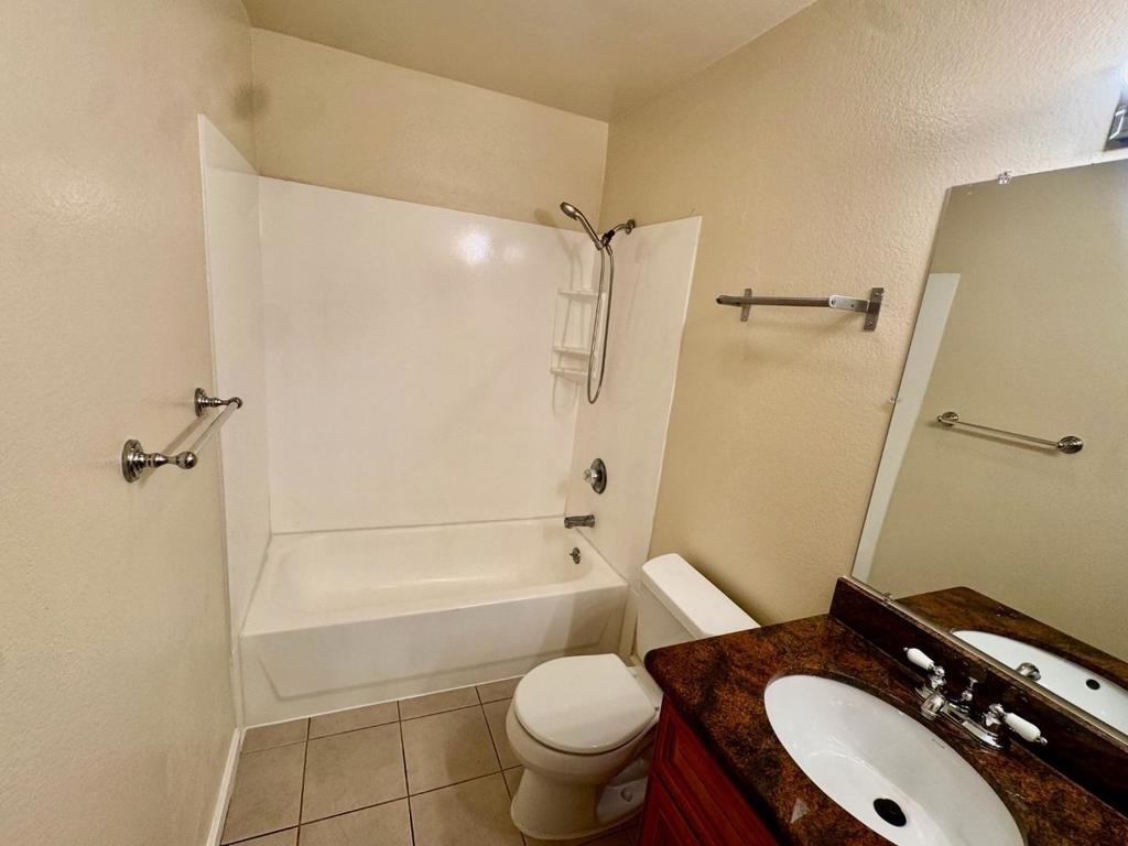 1126 Cherry Avenue - Photo 8