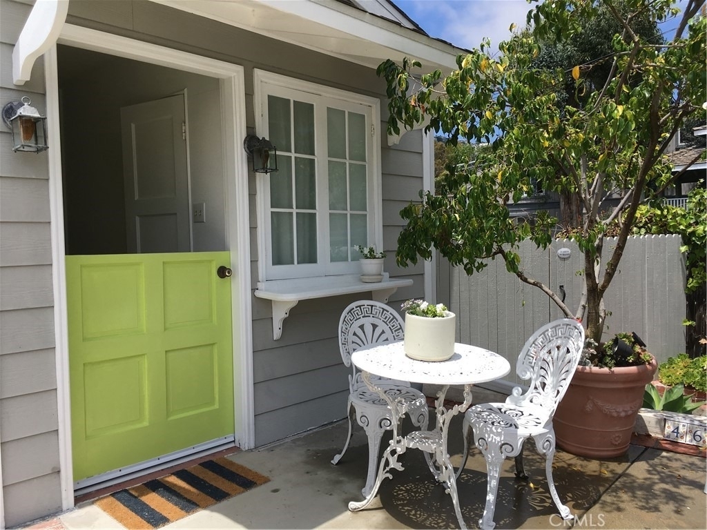 460 Saint Anns Drive - Photo 6