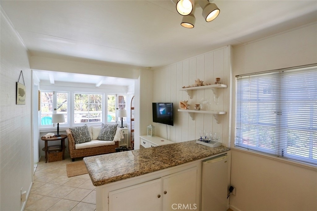 460 Saint Anns Drive - Photo 10
