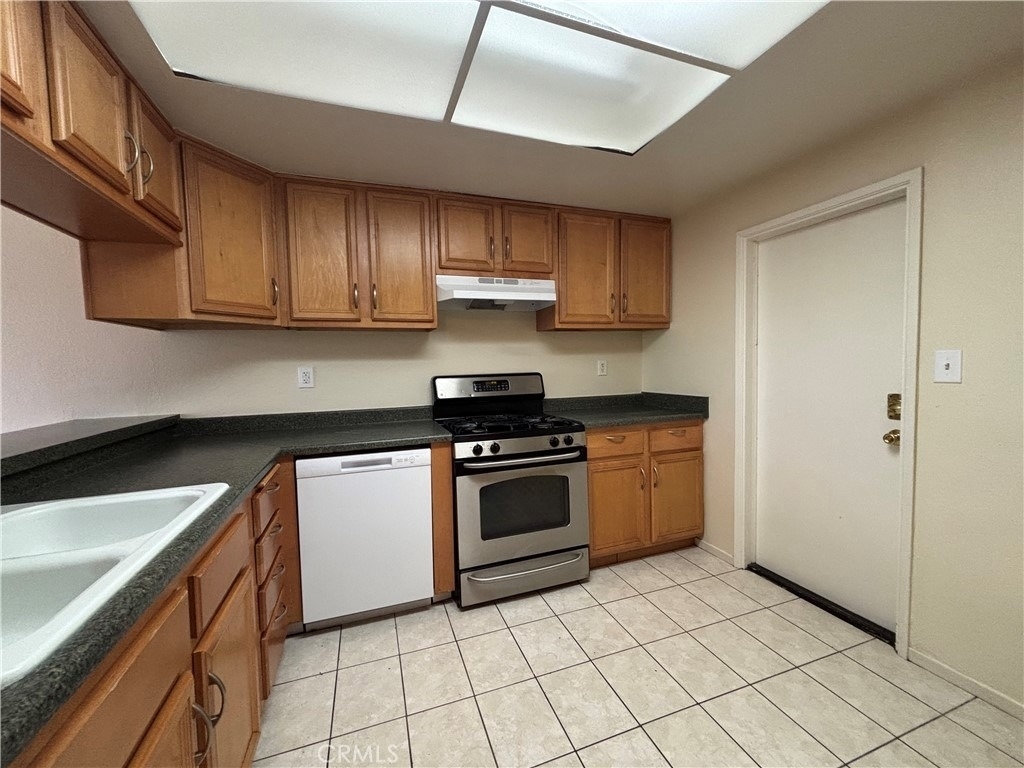 1991 Central Avenue - Photo 6