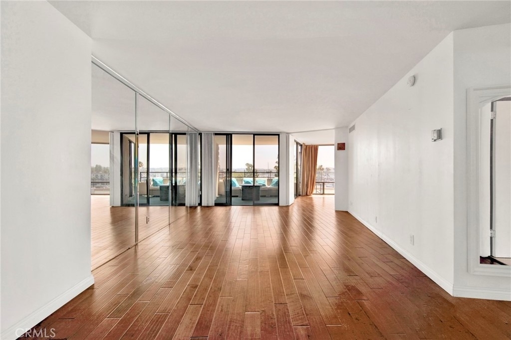4314 Marina City Drive - Photo 2