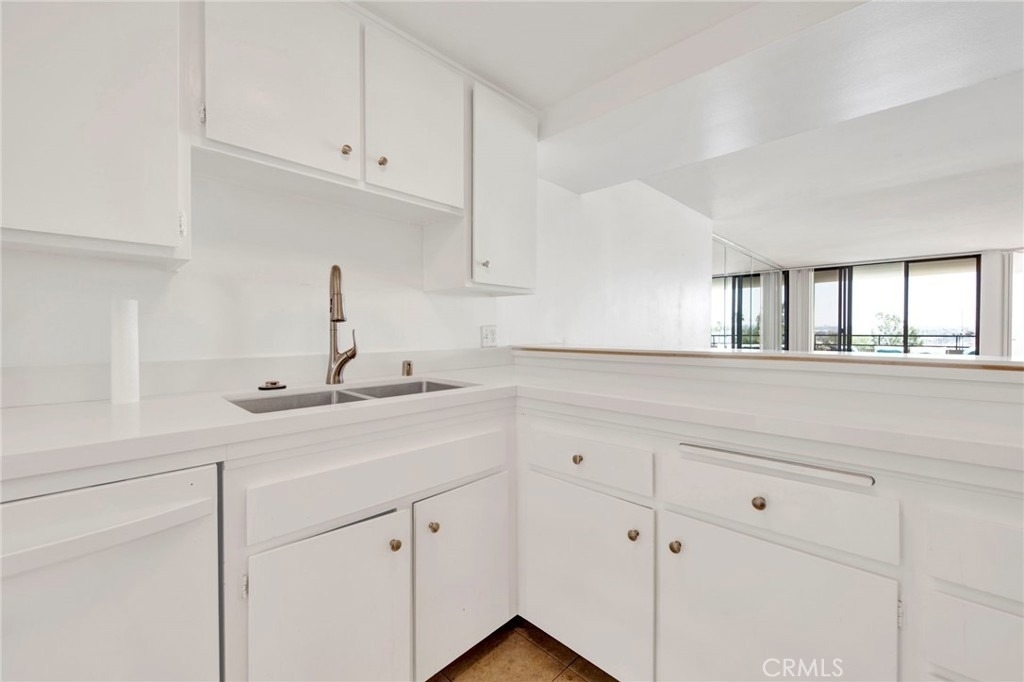 4314 Marina City Drive - Photo 16